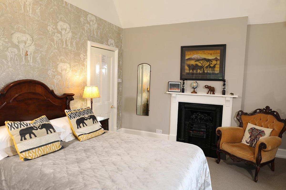 Отель Carrick'S At Castle Farm Swanton Morley Экстерьер фото