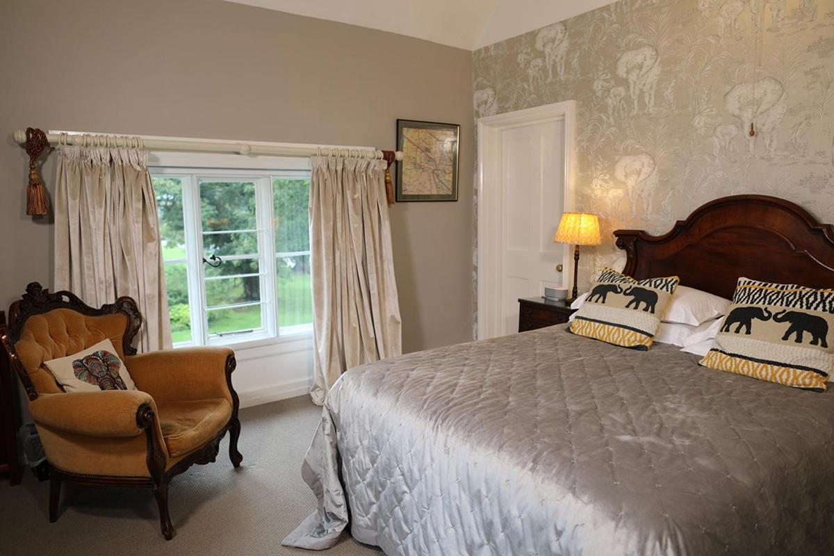 Отель Carrick'S At Castle Farm Swanton Morley Экстерьер фото